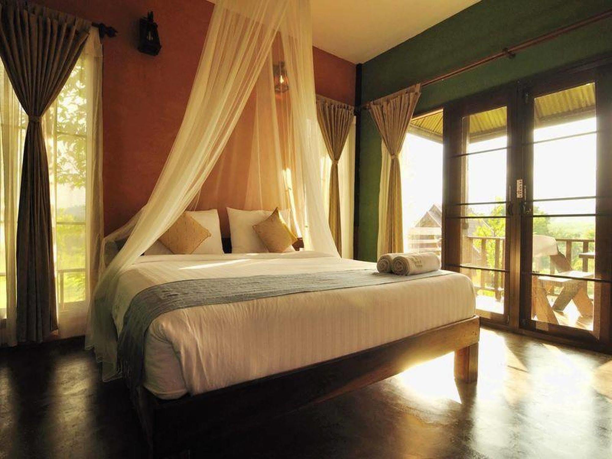 Bu-Ngasari Resort Wang Nam Khiao Exterior foto